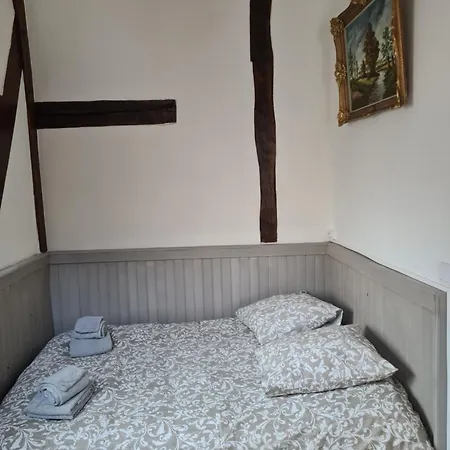 Maison Espagnole Du Xvieme Siecle Tatil Evi Revin (Ardennes)
