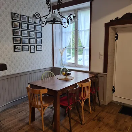 Maison Espagnole Du Xvieme Siecle