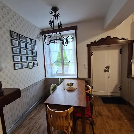 Tatil Evi Maison Espagnole Du Xvieme Siecle Revin (Ardennes)